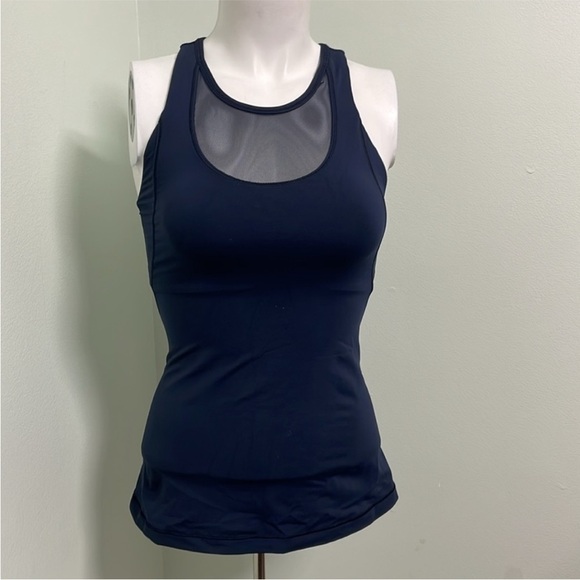 Lululemon shirt lot size 2 - Picture 12 of 16